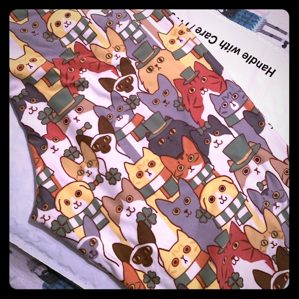 LuLaRoe TC St Patty’s Day cat leggings